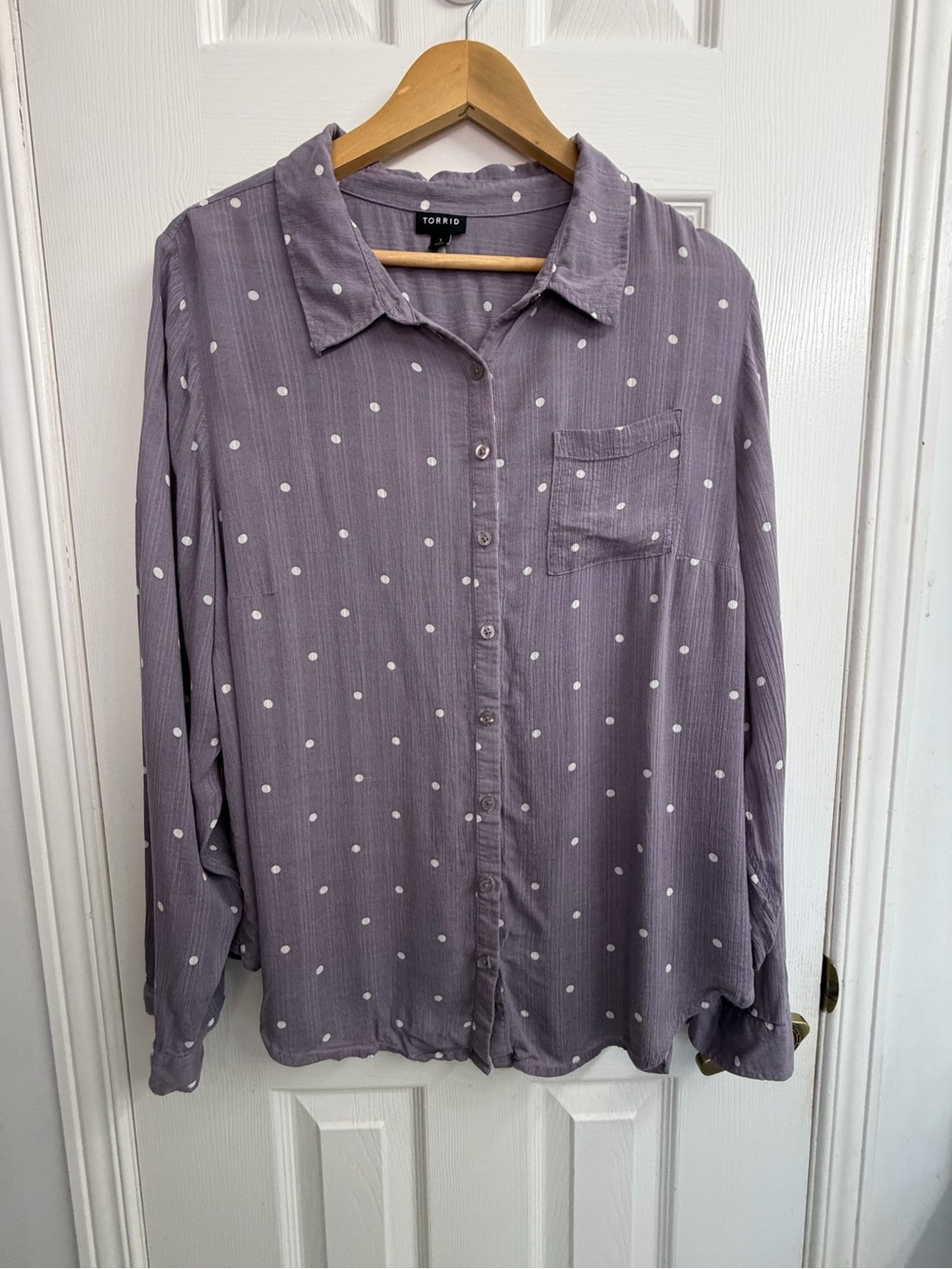 Torrid Lavender Purple White Polka Dot Button-Down Lightweight Shirt Womens sz 1